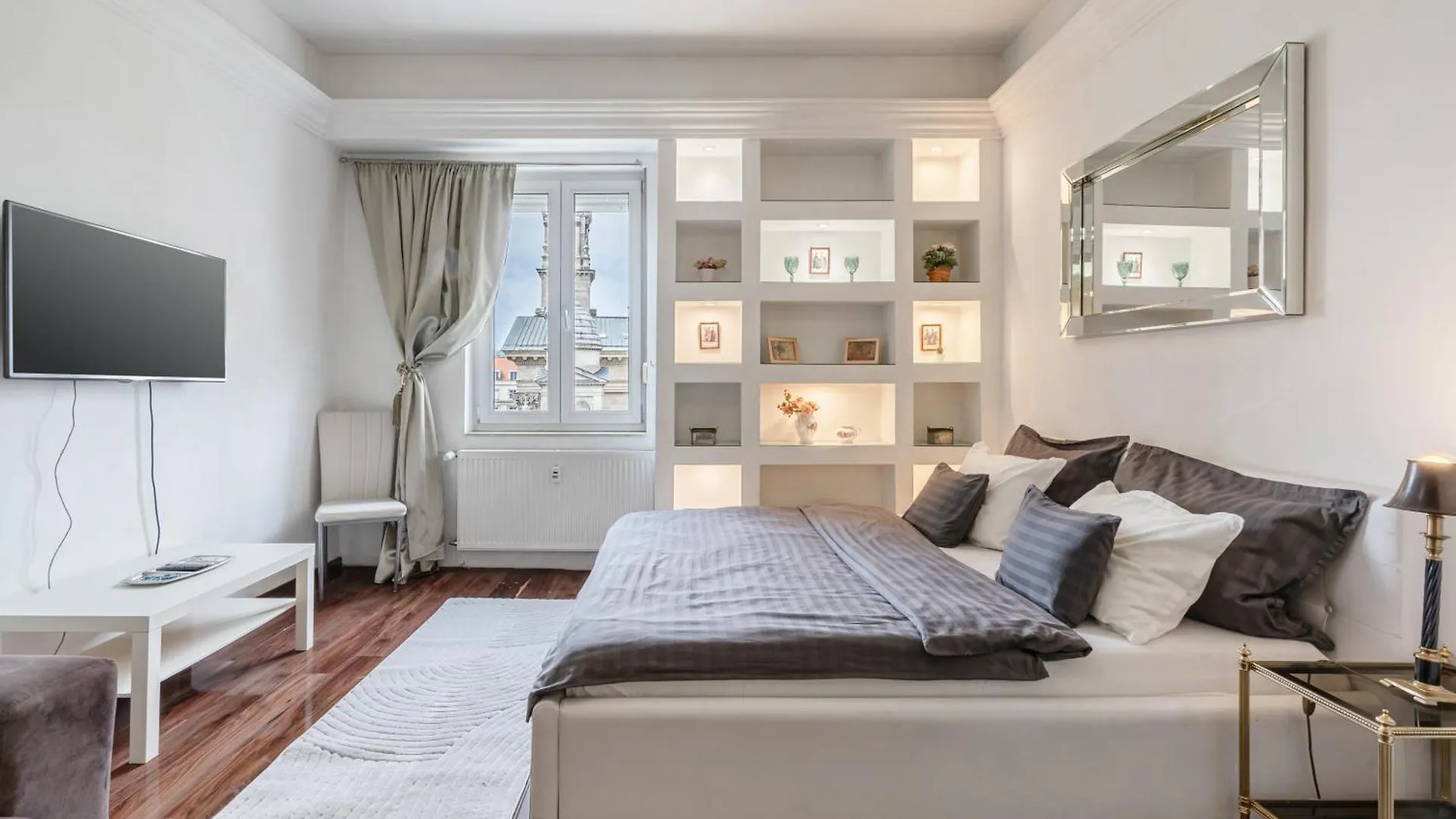 Apartment Basilica And Castle View Luxury Suite, Free Parking Reservation Needed Budapest Hungary